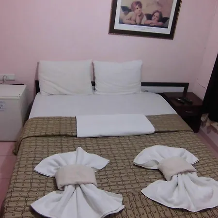 Cinar Hotel 2*